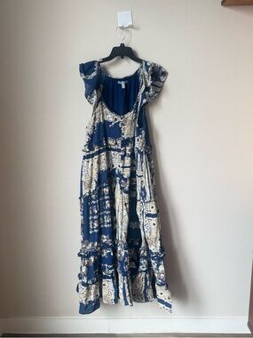 American Eagle Outfitters Navy and Cream Floral Maxi Dress